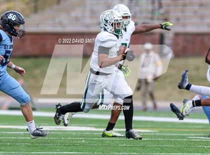Thumbnail 3 in St. Dominic vs. St. Mary's (MSHSAA Class 4 Championship) photogallery.