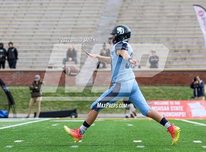 Thumbnail 1 in St. Dominic vs. St. Mary's (MSHSAA Class 4 Championship) photogallery.