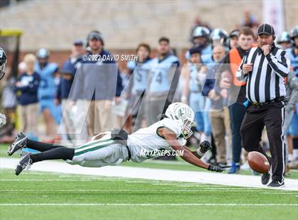 Thumbnail 3 in St. Dominic vs. St. Mary's (MSHSAA Class 4 Championship) photogallery.