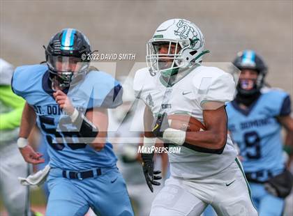Thumbnail 2 in St. Dominic vs. St. Mary's (MSHSAA Class 4 Championship) photogallery.