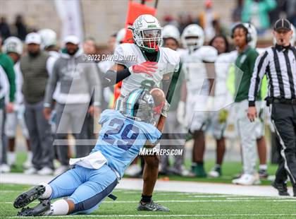 Thumbnail 1 in St. Dominic vs. St. Mary's (MSHSAA Class 4 Championship) photogallery.