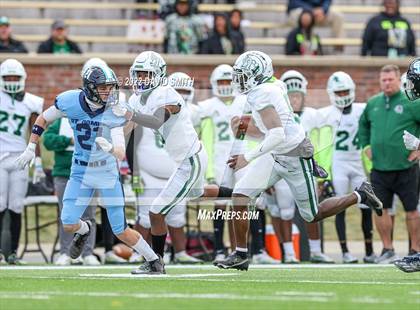 Thumbnail 3 in St. Dominic vs. St. Mary's (MSHSAA Class 4 Championship) photogallery.