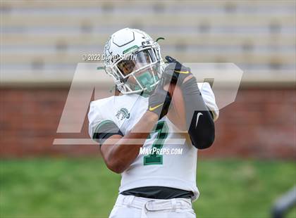 Thumbnail 1 in St. Dominic vs. St. Mary's (MSHSAA Class 4 Championship) photogallery.