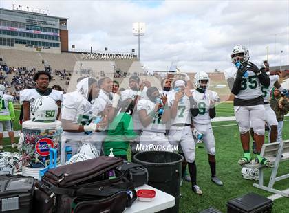 Thumbnail 3 in St. Dominic vs. St. Mary's (MSHSAA Class 4 Championship) photogallery.