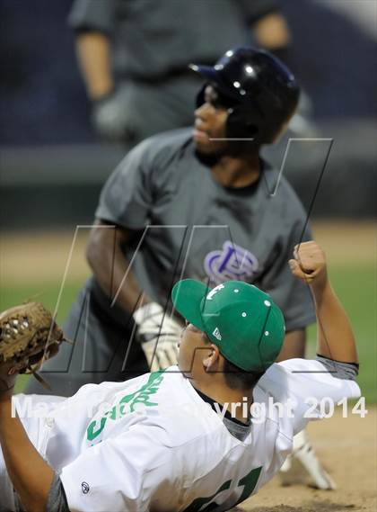Thumbnail 2 in Upland vs. Rancho Cucamonga (Battle of the Baseline League) photogallery.