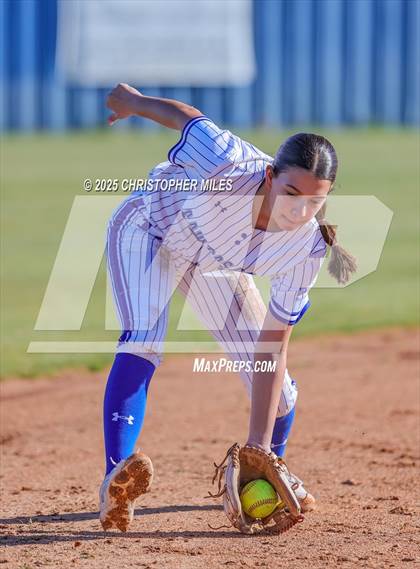 Thumbnail 1 in Stephenville @ Lampasas photogallery.