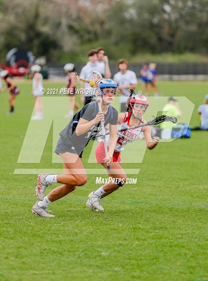 Thumbnail 2 in IMG Academy vs Cardinal Mooney photogallery.
