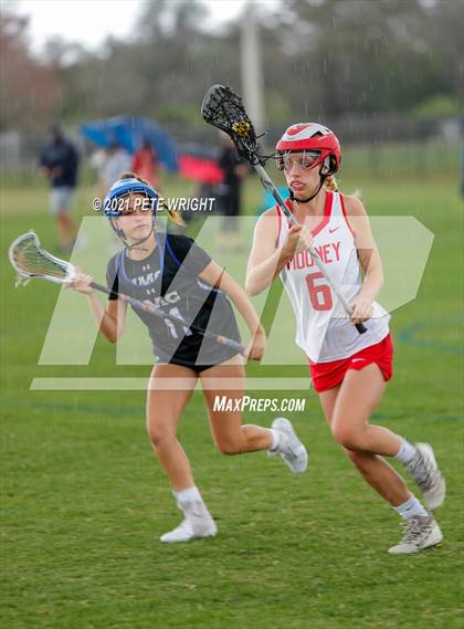 Thumbnail 3 in IMG Academy vs Cardinal Mooney photogallery.