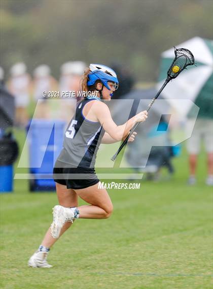 Thumbnail 3 in IMG Academy vs Cardinal Mooney photogallery.