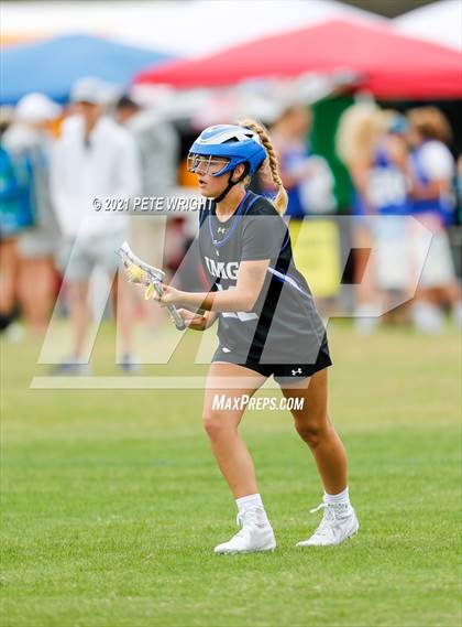 Thumbnail 3 in IMG Academy vs Cardinal Mooney photogallery.