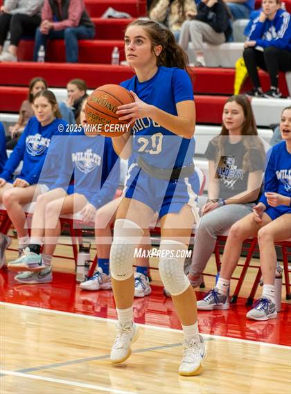 Thumbnail 3 in Eudora vs Holton (Tonganoxie Invitational Tournament) photogallery.