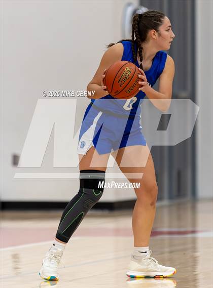 Thumbnail 1 in Eudora vs Holton (Tonganoxie Invitational Tournament) photogallery.