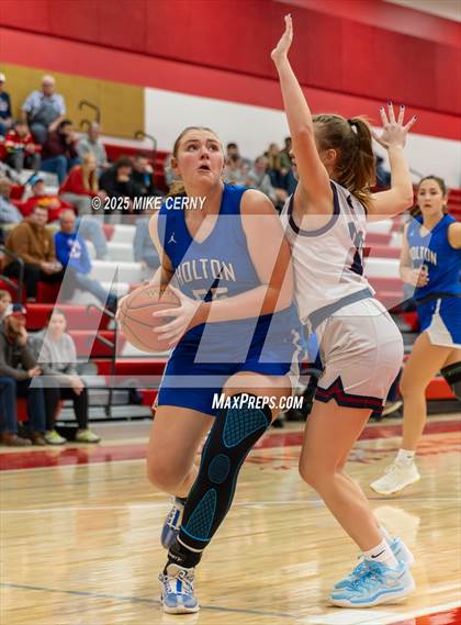 Thumbnail 1 in Eudora vs Holton (Tonganoxie Invitational Tournament) photogallery.