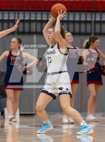 Thumbnail 3 in Eudora vs Holton (Tonganoxie Invitational Tournament) photogallery.