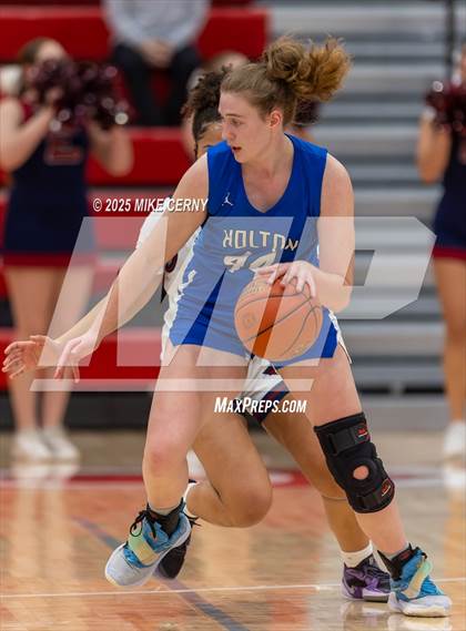 Thumbnail 2 in Eudora vs Holton (Tonganoxie Invitational Tournament) photogallery.