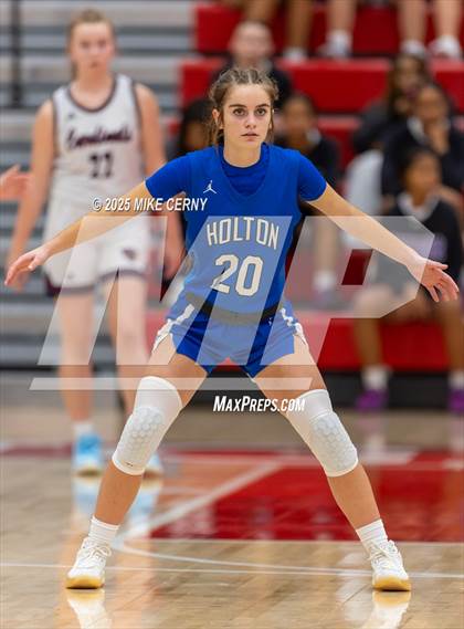 Thumbnail 1 in Eudora vs Holton (Tonganoxie Invitational Tournament) photogallery.