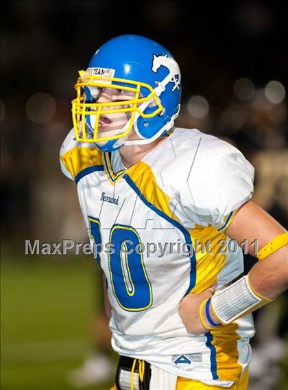 Thumbnail 3 in Norwood vs. Needham photogallery.