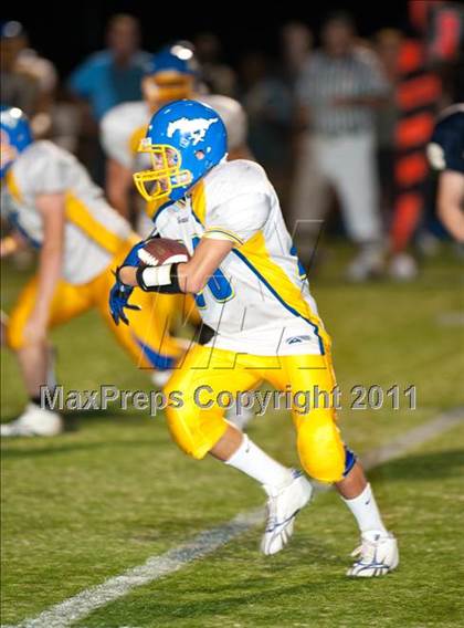 Thumbnail 3 in Norwood vs. Needham photogallery.