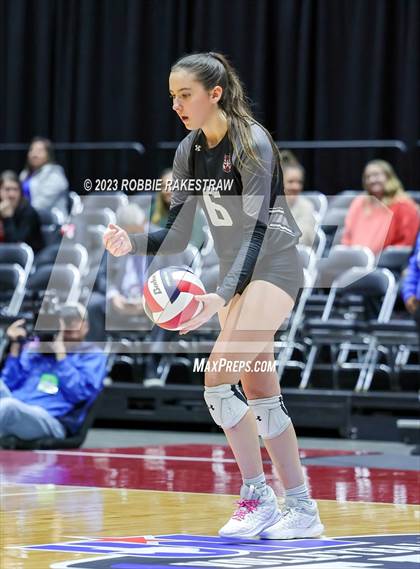Thumbnail 2 in Davenport vs. Randall (UIL 4A Volleyball Final) photogallery.