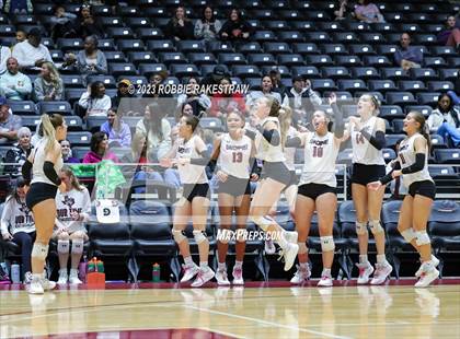 Thumbnail 1 in Davenport vs. Randall (UIL 4A Volleyball Final) photogallery.
