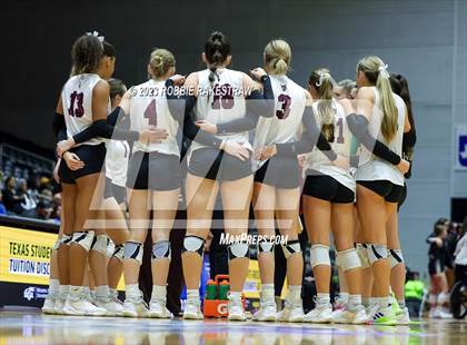 Thumbnail 1 in Davenport vs. Randall (UIL 4A Volleyball Final) photogallery.