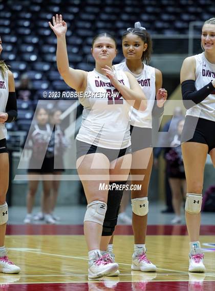 Thumbnail 1 in Davenport vs. Randall (UIL 4A Volleyball Final) photogallery.