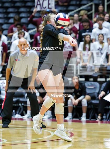 Thumbnail 3 in Davenport vs. Randall (UIL 4A Volleyball Final) photogallery.