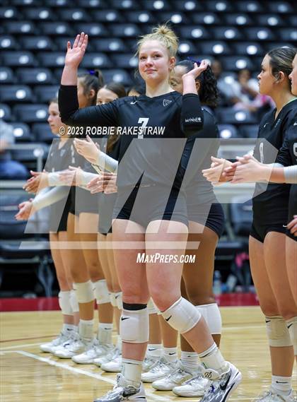Thumbnail 1 in Davenport vs. Randall (UIL 4A Volleyball Final) photogallery.