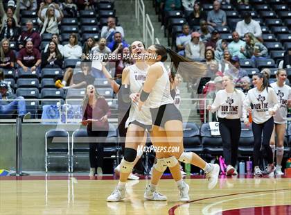 Thumbnail 2 in Davenport vs. Randall (UIL 4A Volleyball Final) photogallery.