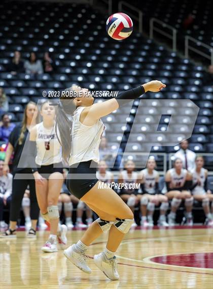 Thumbnail 2 in Davenport vs. Randall (UIL 4A Volleyball Final) photogallery.