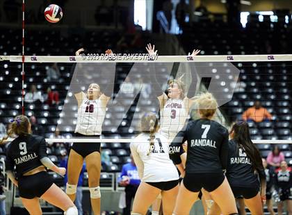 Thumbnail 3 in Davenport vs. Randall (UIL 4A Volleyball Final) photogallery.
