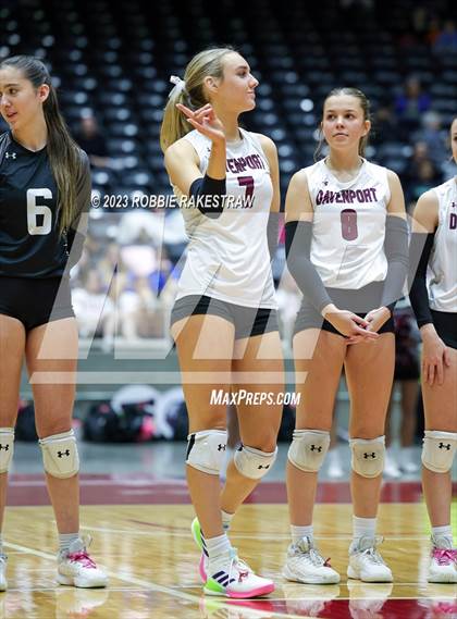 Thumbnail 2 in Davenport vs. Randall (UIL 4A Volleyball Final) photogallery.