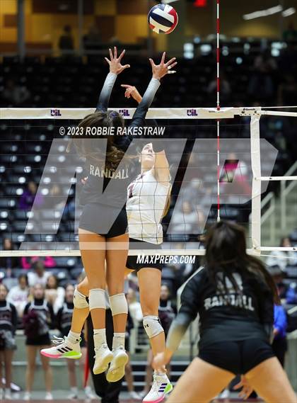 Thumbnail 2 in Davenport vs. Randall (UIL 4A Volleyball Final) photogallery.