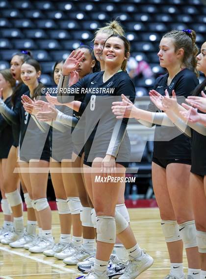Thumbnail 2 in Davenport vs. Randall (UIL 4A Volleyball Final) photogallery.
