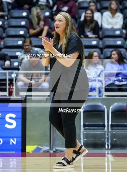Thumbnail 1 in Davenport vs. Randall (UIL 4A Volleyball Final) photogallery.