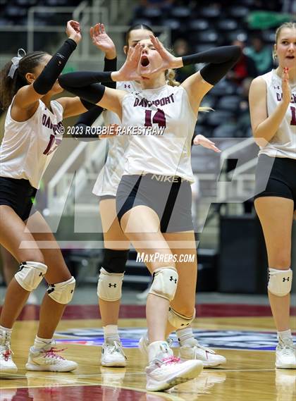 Thumbnail 3 in Davenport vs. Randall (UIL 4A Volleyball Final) photogallery.