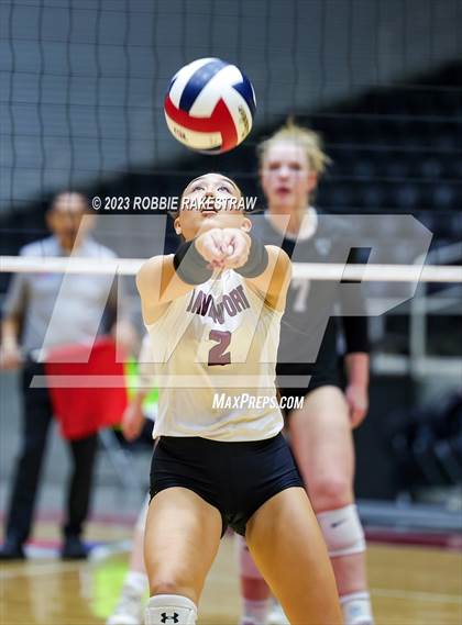 Thumbnail 1 in Davenport vs. Randall (UIL 4A Volleyball Final) photogallery.
