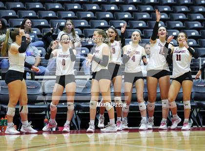 Thumbnail 2 in Davenport vs. Randall (UIL 4A Volleyball Final) photogallery.