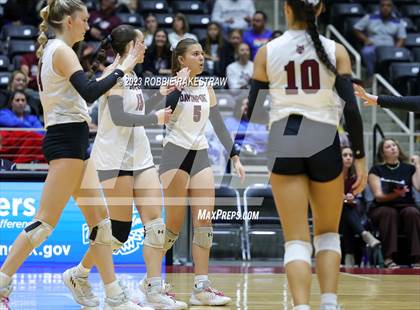 Thumbnail 3 in Davenport vs. Randall (UIL 4A Volleyball Final) photogallery.