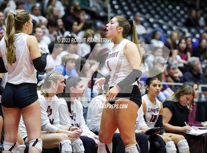 Thumbnail 3 in Davenport vs. Randall (UIL 4A Volleyball Final) photogallery.