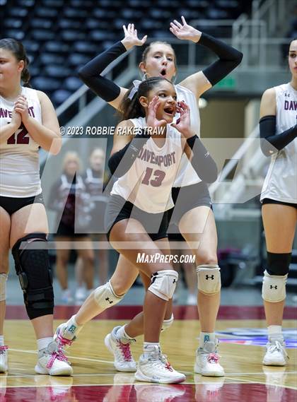 Thumbnail 2 in Davenport vs. Randall (UIL 4A Volleyball Final) photogallery.