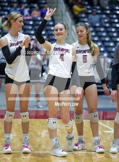 Thumbnail 2 in Davenport vs. Randall (UIL 4A Volleyball Final) photogallery.