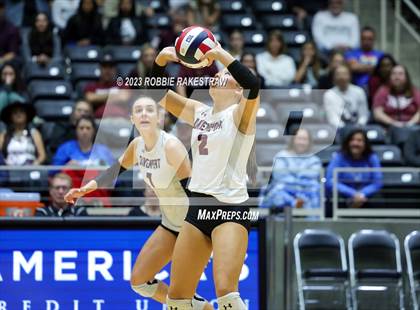 Thumbnail 1 in Davenport vs. Randall (UIL 4A Volleyball Final) photogallery.