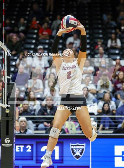 Thumbnail 3 in Davenport vs. Randall (UIL 4A Volleyball Final) photogallery.