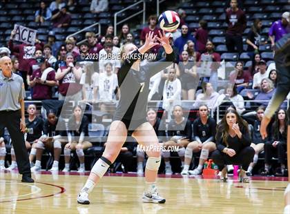 Thumbnail 3 in Davenport vs. Randall (UIL 4A Volleyball Final) photogallery.