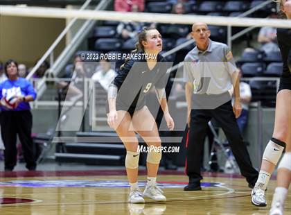 Thumbnail 3 in Davenport vs. Randall (UIL 4A Volleyball Final) photogallery.