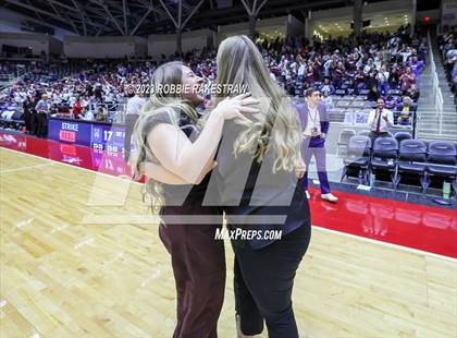 Thumbnail 2 in Davenport vs. Randall (UIL 4A Volleyball Final) photogallery.
