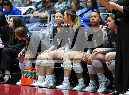 Thumbnail 2 in Davenport vs. Randall (UIL 4A Volleyball Final) photogallery.
