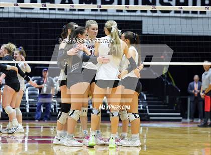 Thumbnail 1 in Davenport vs. Randall (UIL 4A Volleyball Final) photogallery.