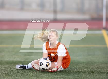 Thumbnail 3 in American @ Castro Valley photogallery.